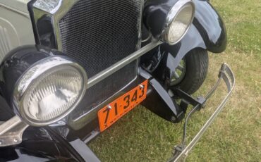 Willys-Knight-Model-56-1928-2-door-Sedan-13