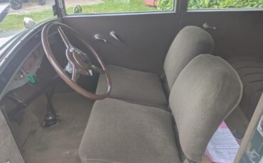 Willys-Knight-Model-56-1928-2-door-Sedan-15