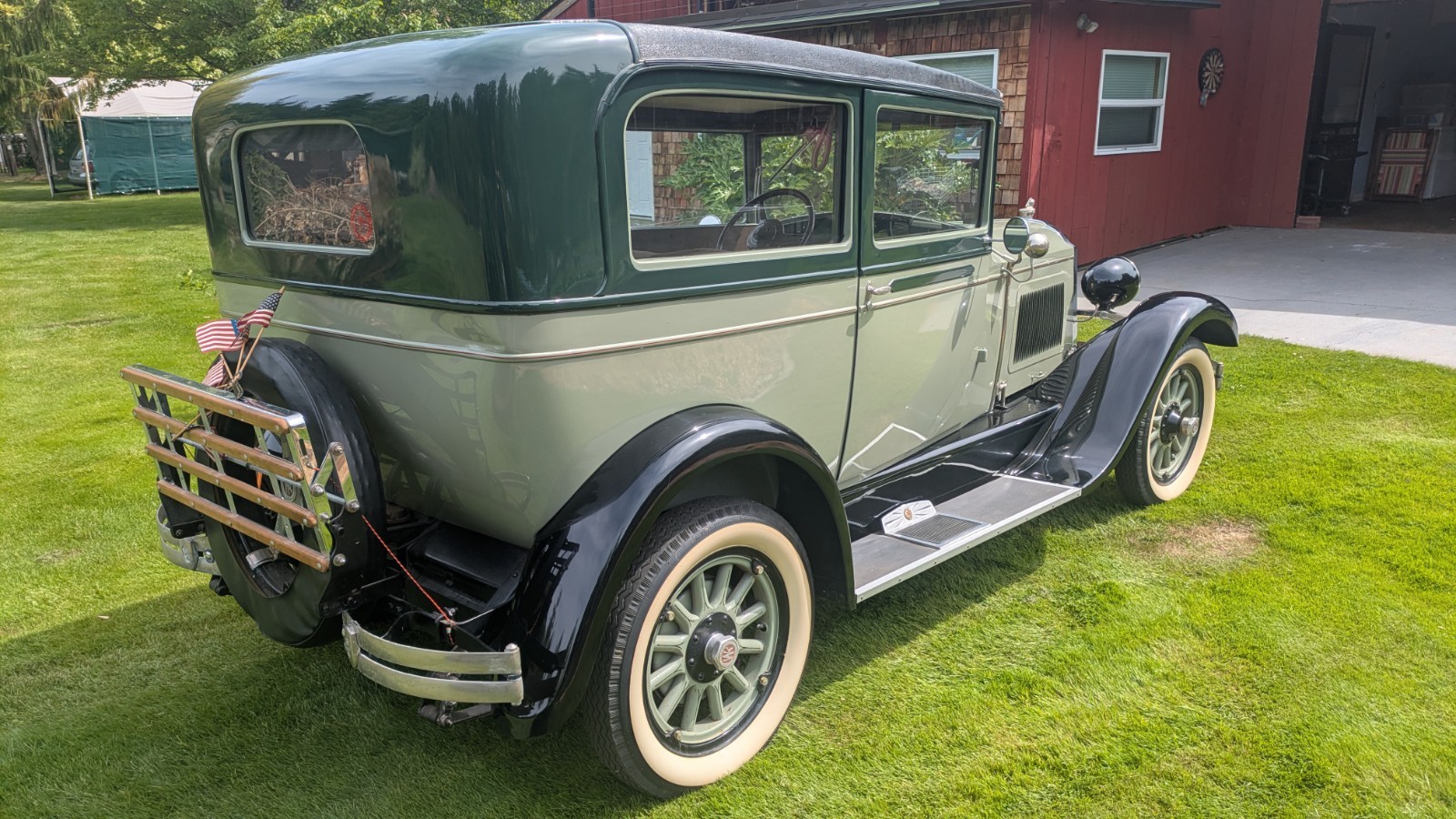 Willys-Knight-Model-56-1928-2-door-Sedan-5