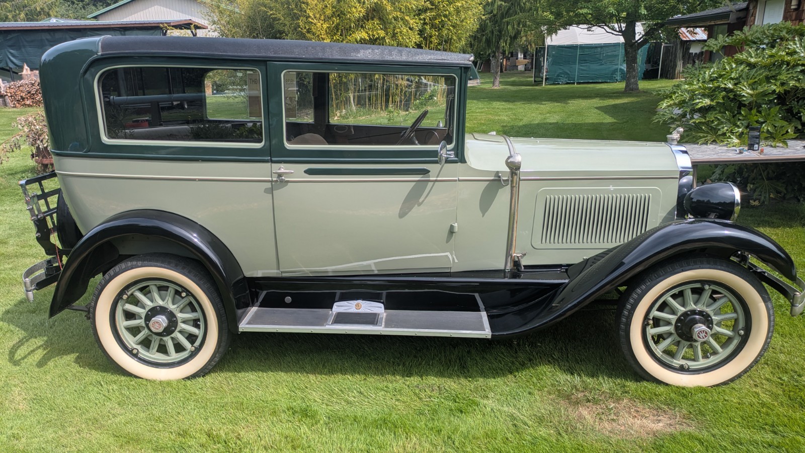 Willys-Knight-Model-56-1928-2-door-Sedan-7