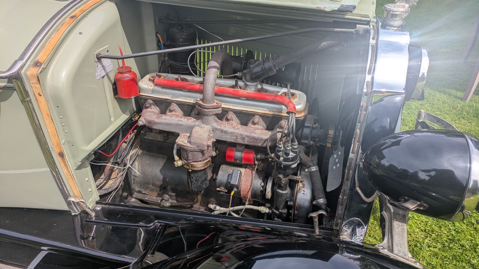 Willys-Knight-Model-56-1928-2-door-Sedan-8