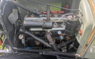 Willys-Knight-Model-56-1928-2-door-Sedan-9