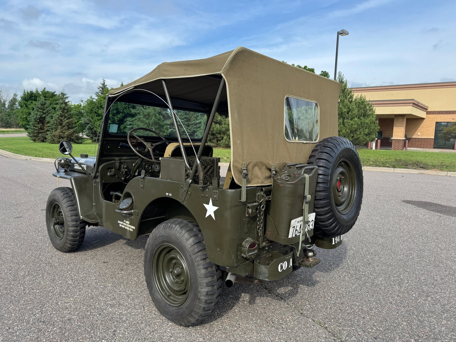 Willys-M38-1950-5