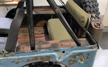 Willys-M38a1-1954-blue-8