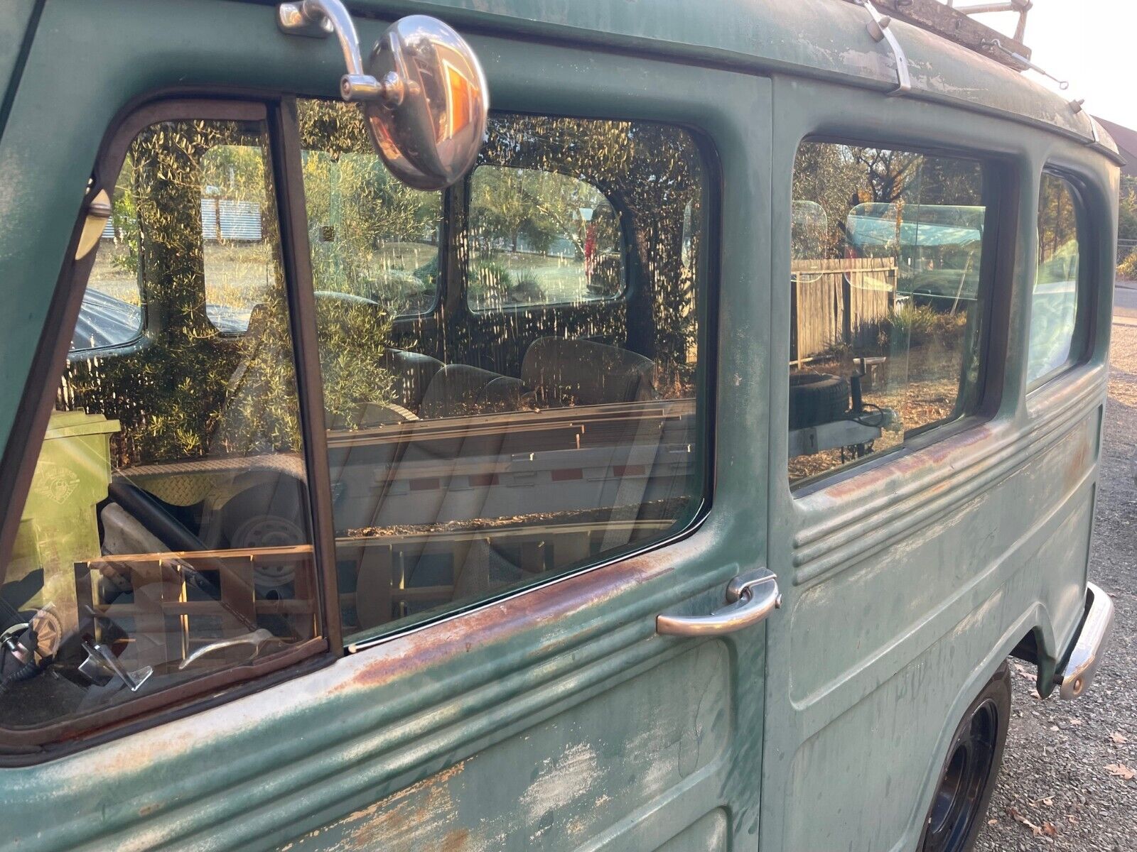 Willys-Overland-Wagon-EV-1951-Wagon-24