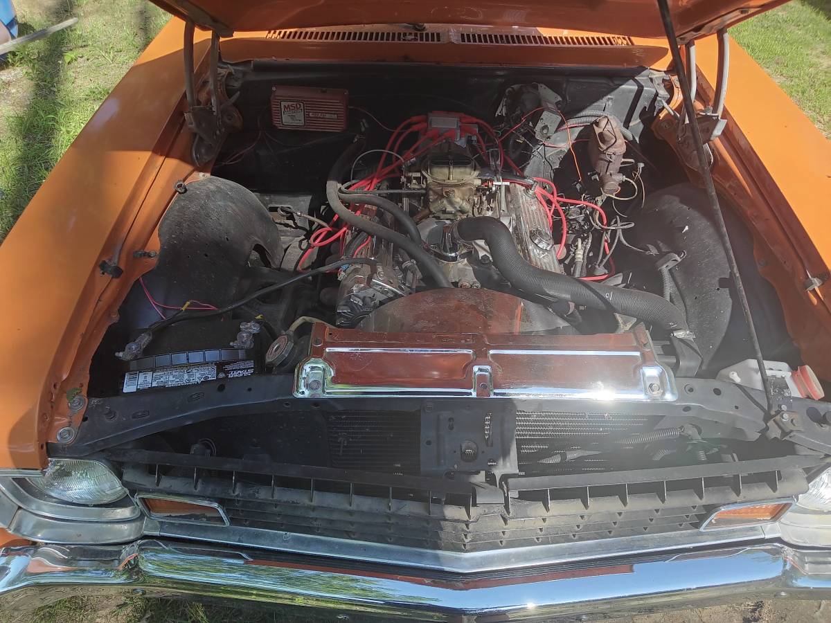 2-door-chevy-1974-orange-2