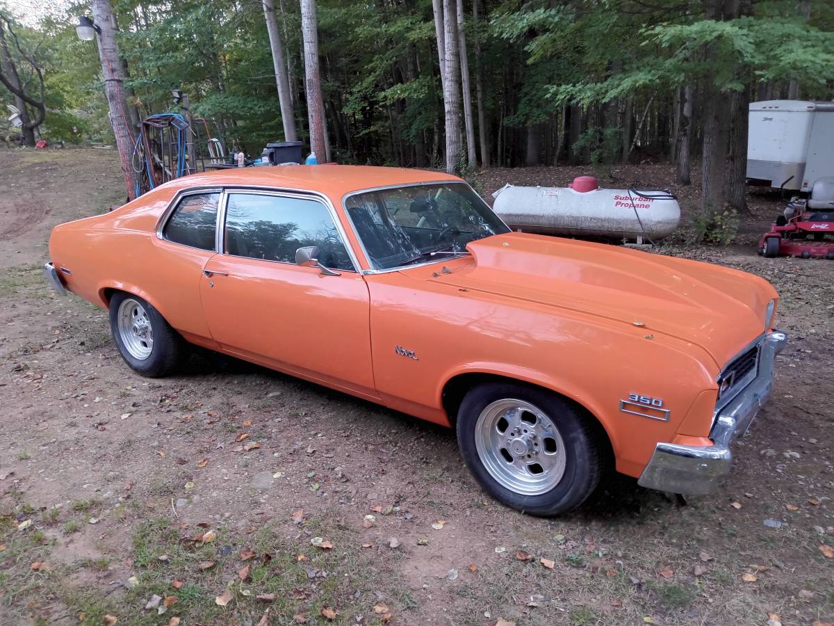 2-door-chevy-1974-orange