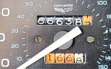 25th-anniversary-ed-corvette-1978-silver-4