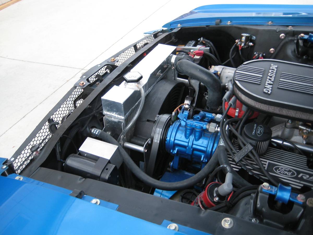 65-mustang-1965-blue-7
