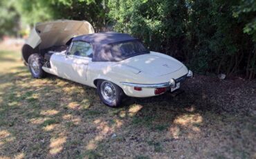 71-jaguar-1971-white-1