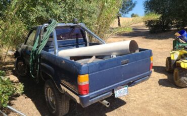 84-toyota-4wd-pickup-1984-blue-2