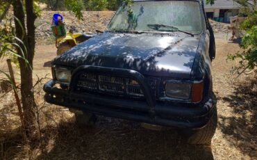 84-toyota-4wd-pickup-1984-blue-5