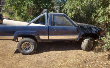 84-toyota-4wd-pickup-1984-blue