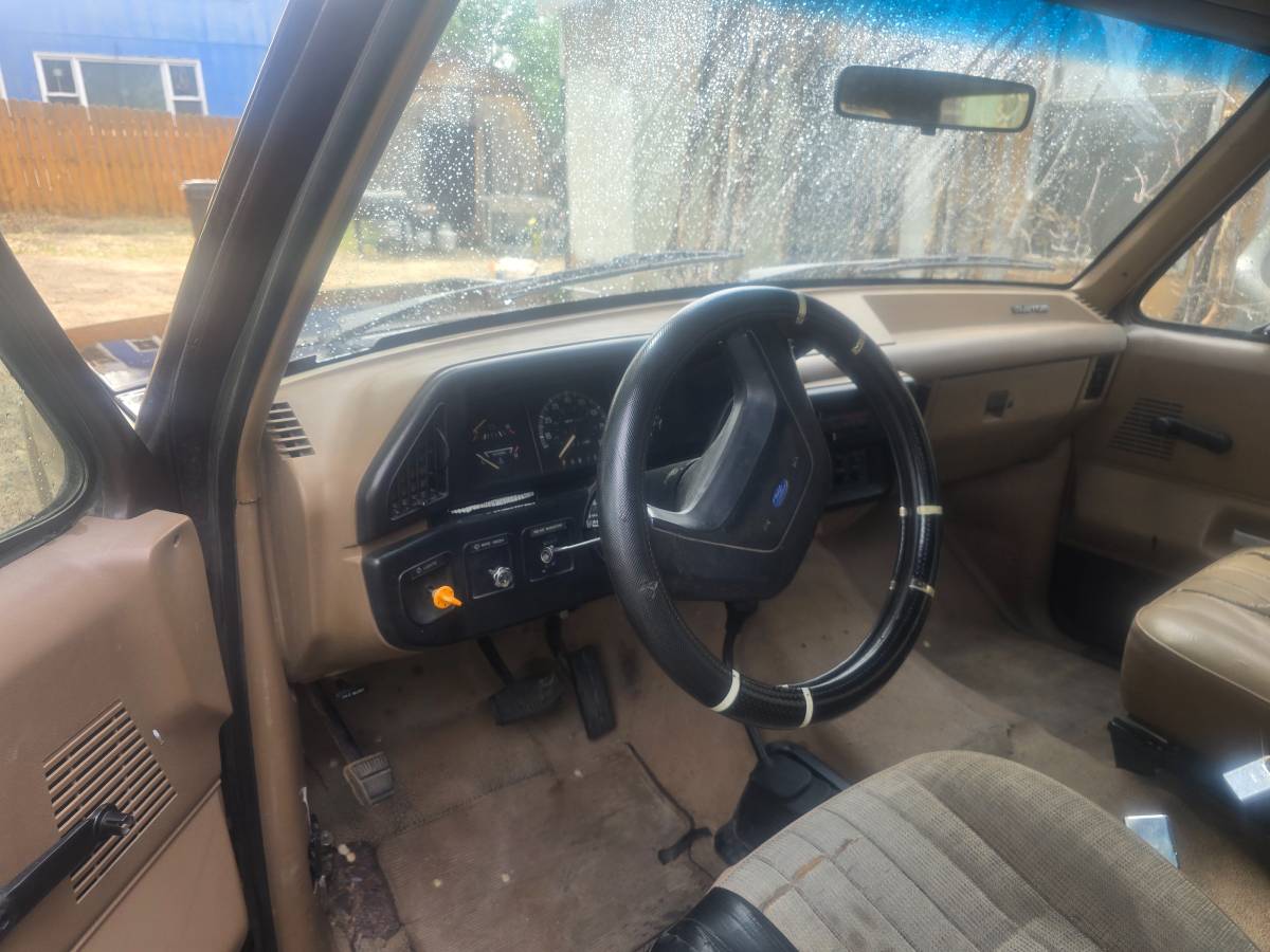 89-ford-bronco-full-size-1989-brown-1