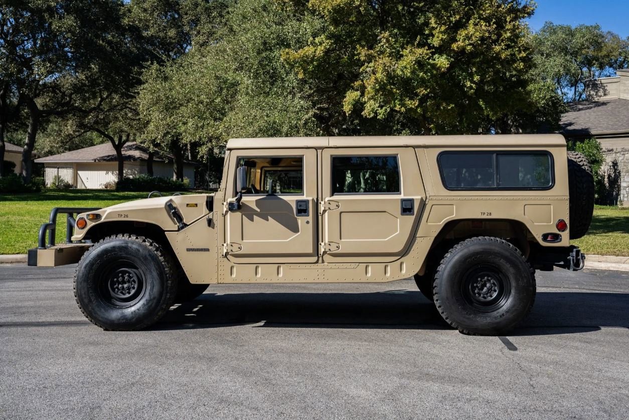 AM-General-1994-SUV-1