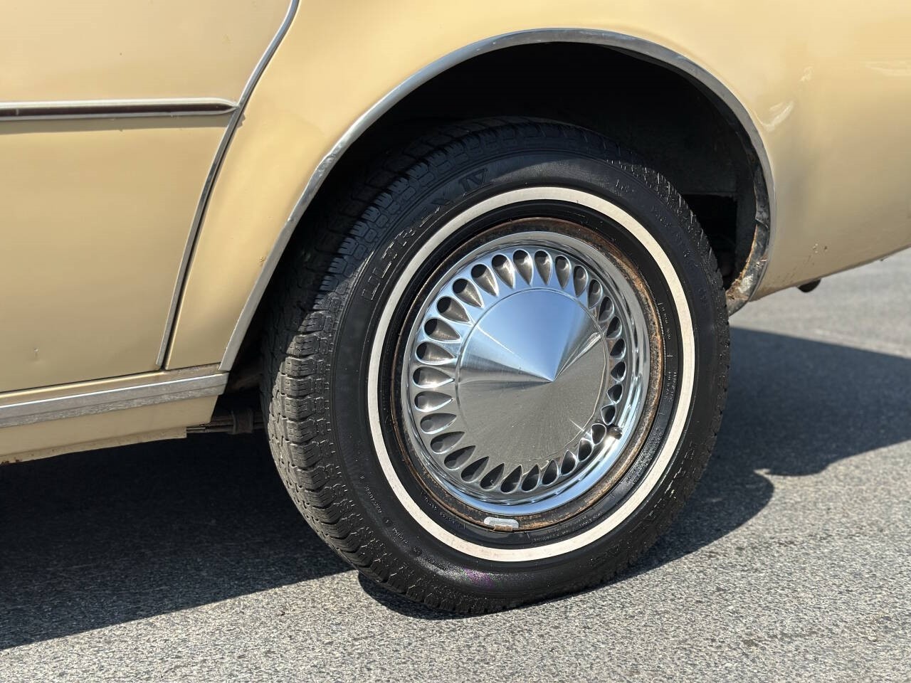 AMC-Hornet-1977-Sedan-11