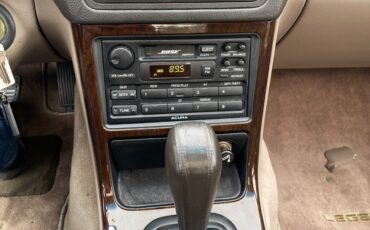 Acura-Legend-1993-Sedan-10