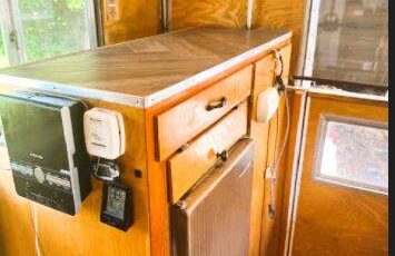 Alaskan-camper-8-foot-with-sleeper-1974-5