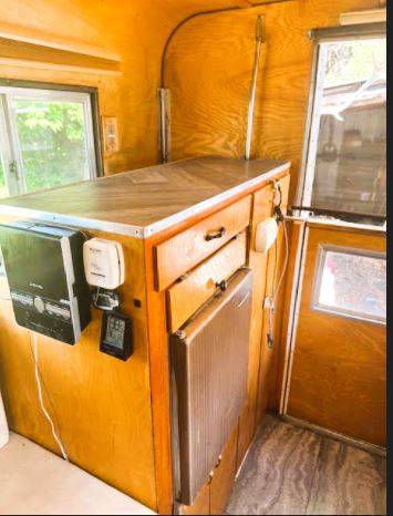 Alaskan-camper-8-foot-with-sleeper-1974-5