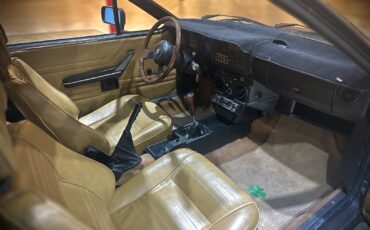 Alfa-Romeo-GTV-1981-10