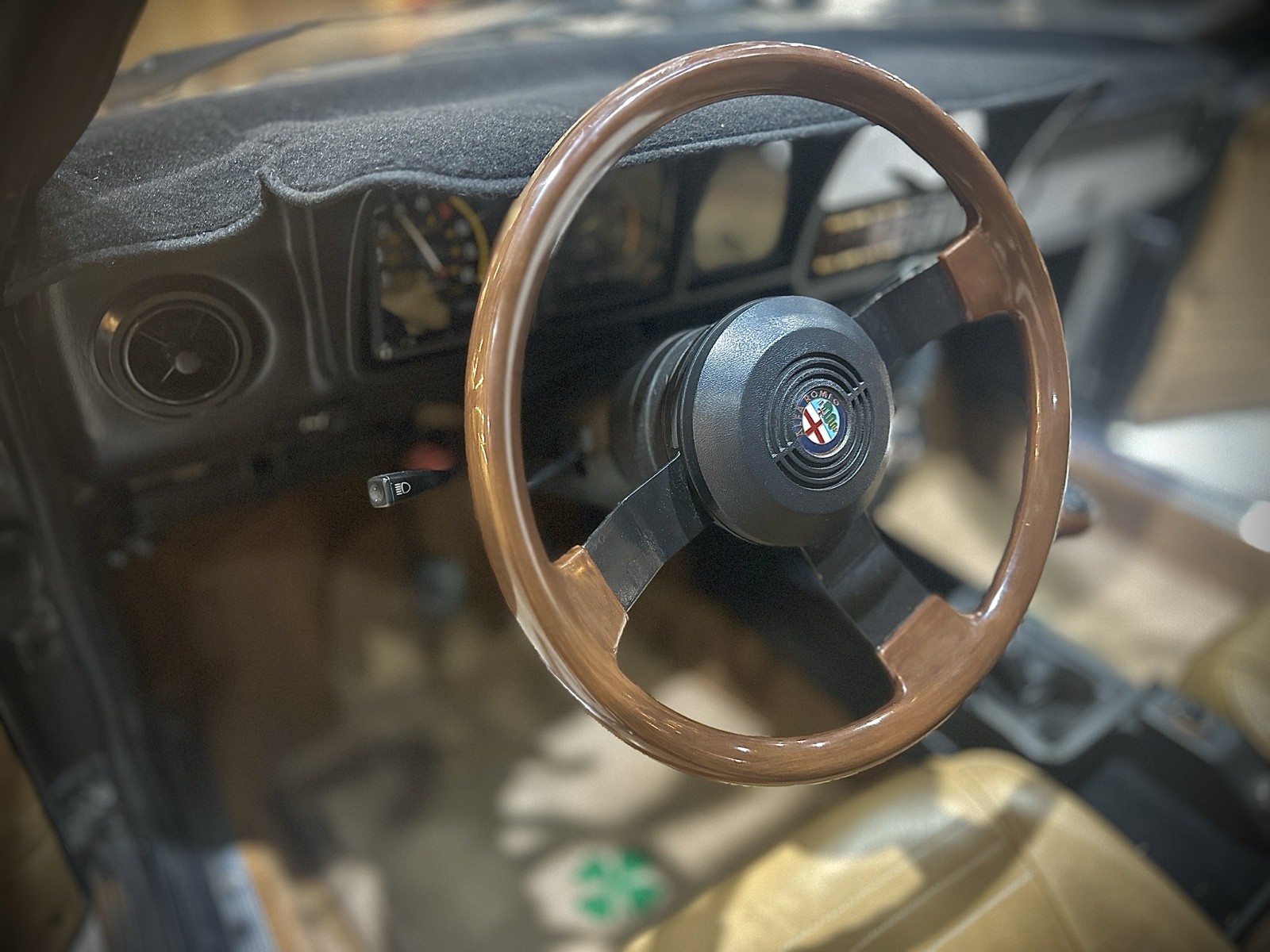 Alfa-Romeo-GTV-1981-13