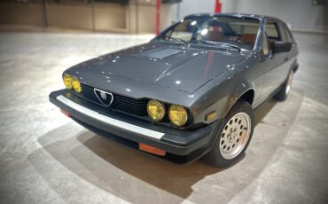 Alfa-Romeo-GTV-1981-5