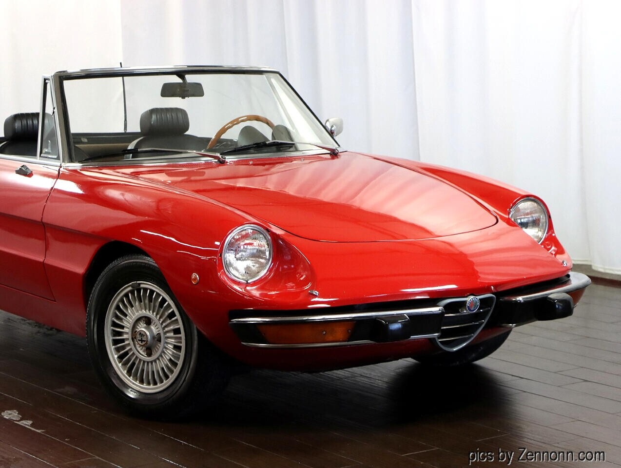 Alfa-Romeo-Spider-1973-Convertible-1