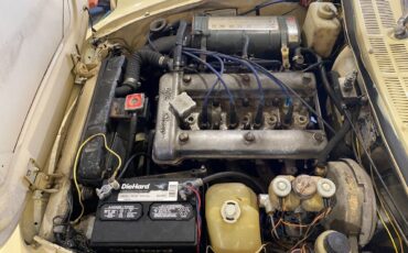 Alfa-Romeo-Spider-1973-Convertible-13