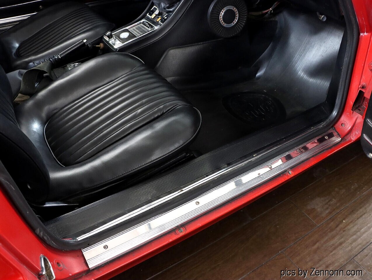 Alfa-Romeo-Spider-1973-Convertible-33