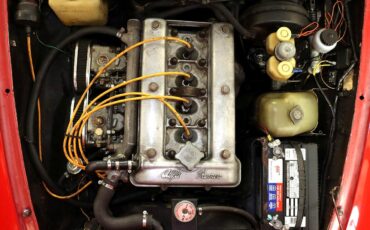Alfa-Romeo-Spider-1973-Convertible-37