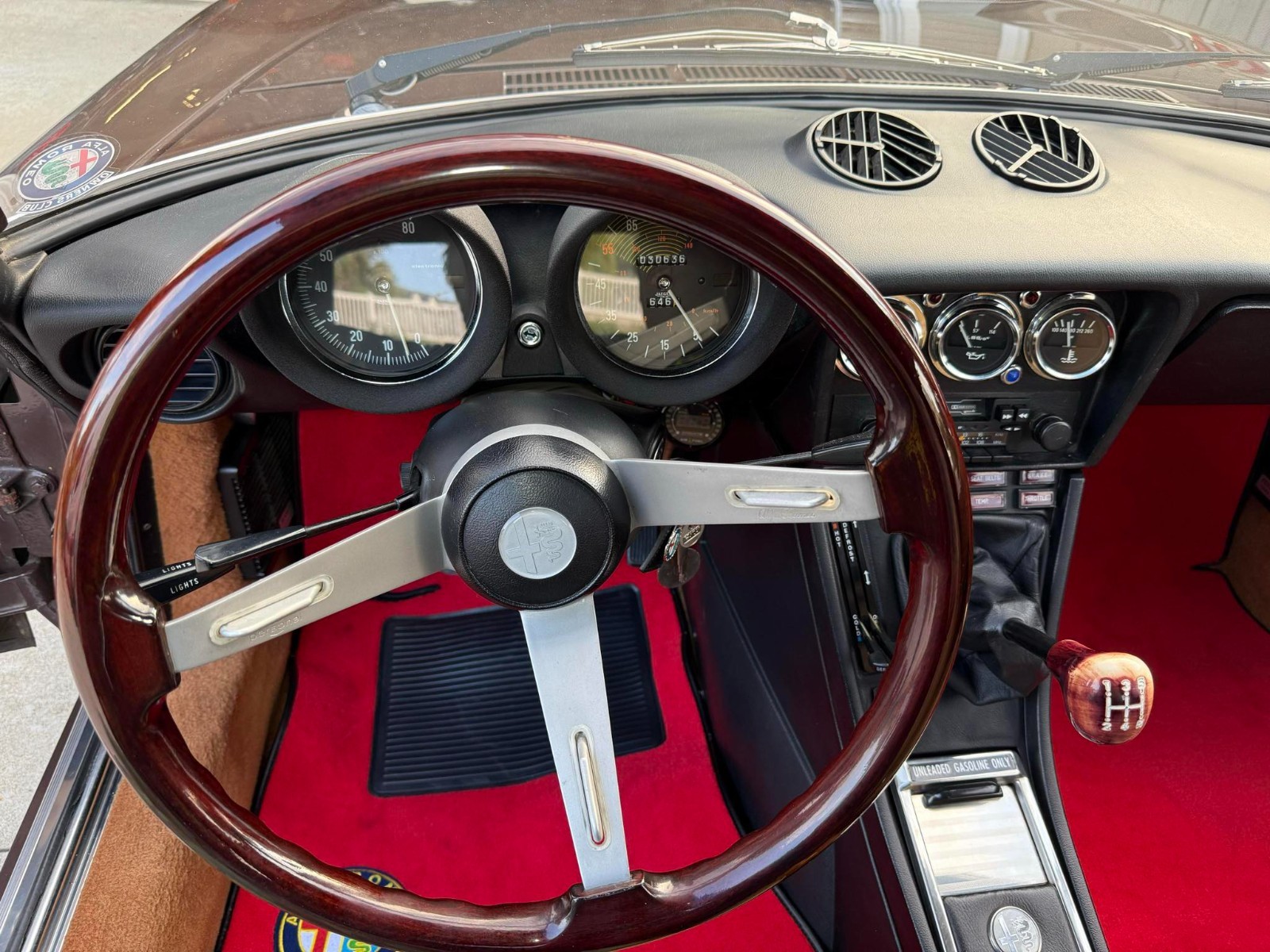 Alfa-Romeo-Spider-1979-Convertible-19