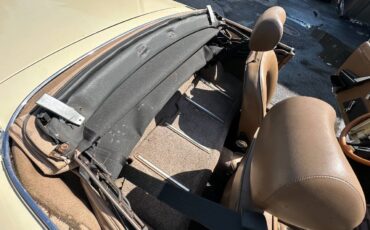 Alfa-Romeo-Spider-1982-Convertible-15