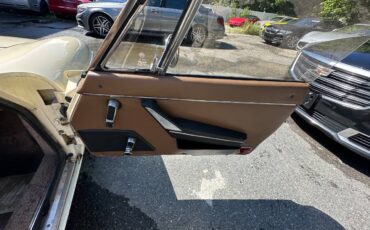 Alfa-Romeo-Spider-1982-Convertible-17