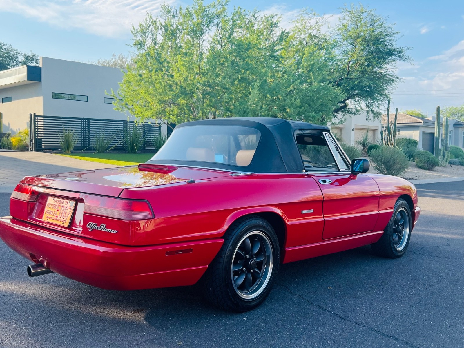 Alfa-Romeo-Spider-1991-Convertible-15