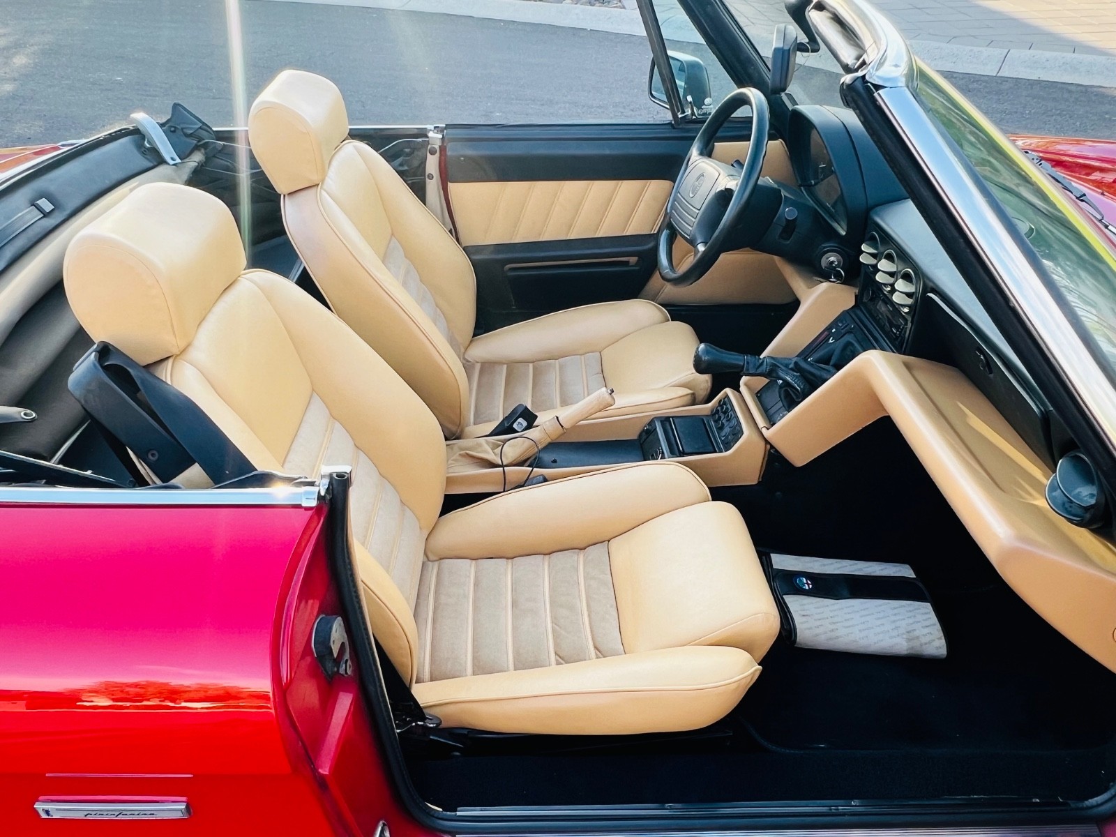 Alfa-Romeo-Spider-1991-Convertible-22