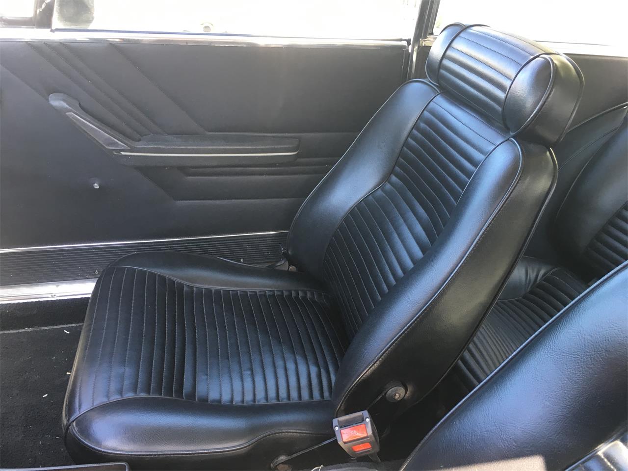 Alfa-romeo-2000-gt-veloce-1974-Grey-Black-15