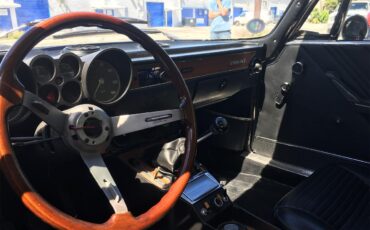 Alfa-romeo-2000-gt-veloce-1974-Grey-Black-7