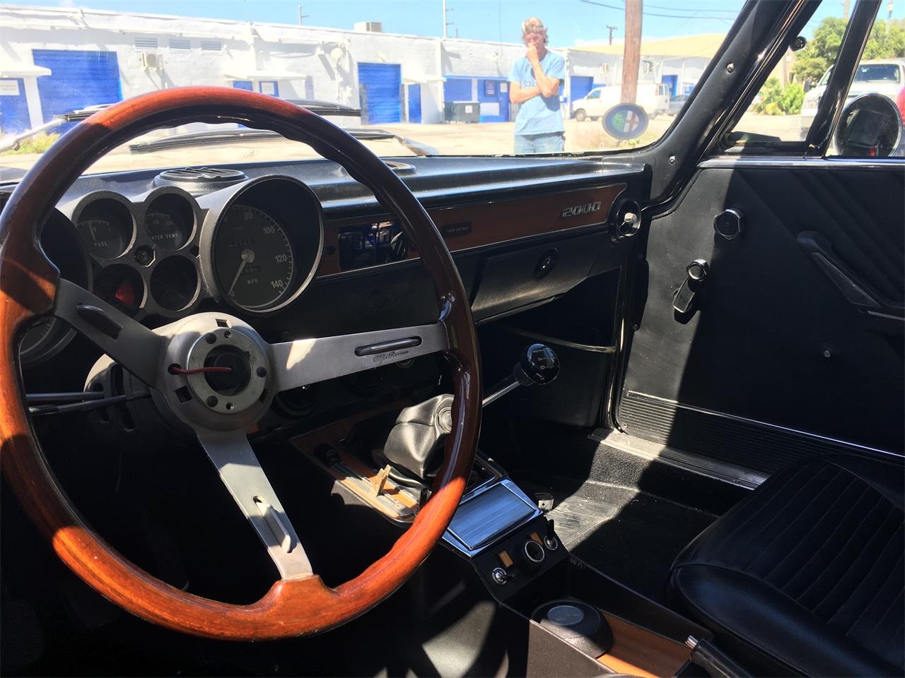 Alfa-romeo-2000-gt-veloce-1974-Grey-Black-7