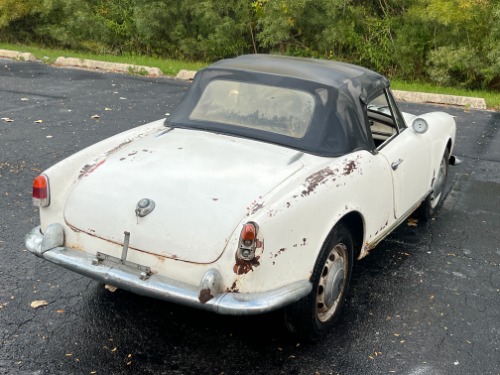 Alfa-romeo-Giulietta-1961-White-Black-1
