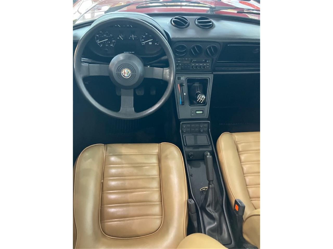 Alfa-romeo-Graduate-1990-RED-TAN-4