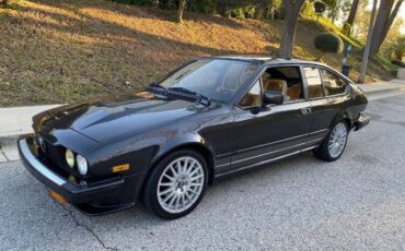 Alfa-romeo-Gtv6-1984-Black