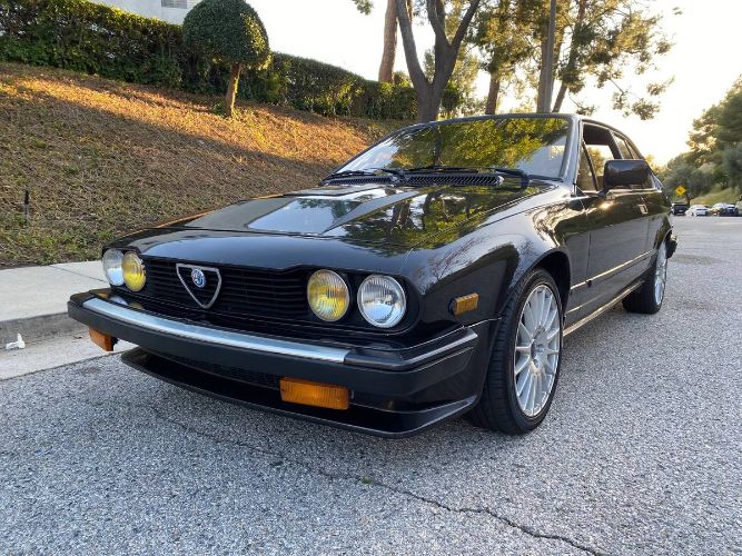 Alfa-romeo-Gtv6-1984-Black-4