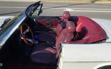 Alfa-romeo-Spider-1978-White-Burgundy-Leather-12