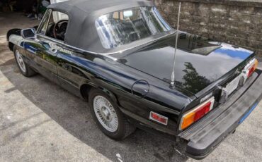 Alfa-romeo-Spider-1981-Black-Black-1