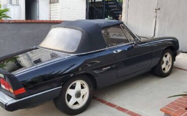 Alfa-romeo-Spider-1986-Black-1