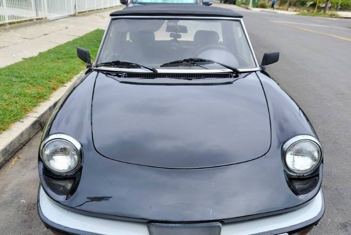 Alfa-romeo-Spider-1986-Black-2