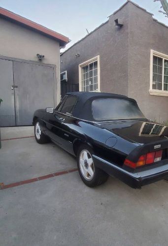 Alfa-romeo-Spider-1986-Black