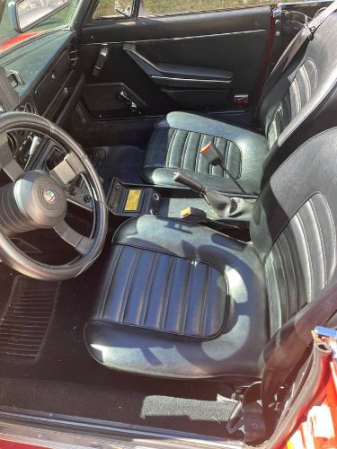 Alfa-romeo-Spider-1986-Red-6