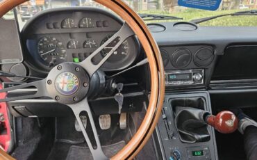 Alfa-romeo-Spider-1986-RedBlackTop-Black-Leather-5