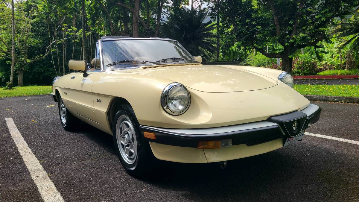 Alfa-romeo-Spider-1988-2